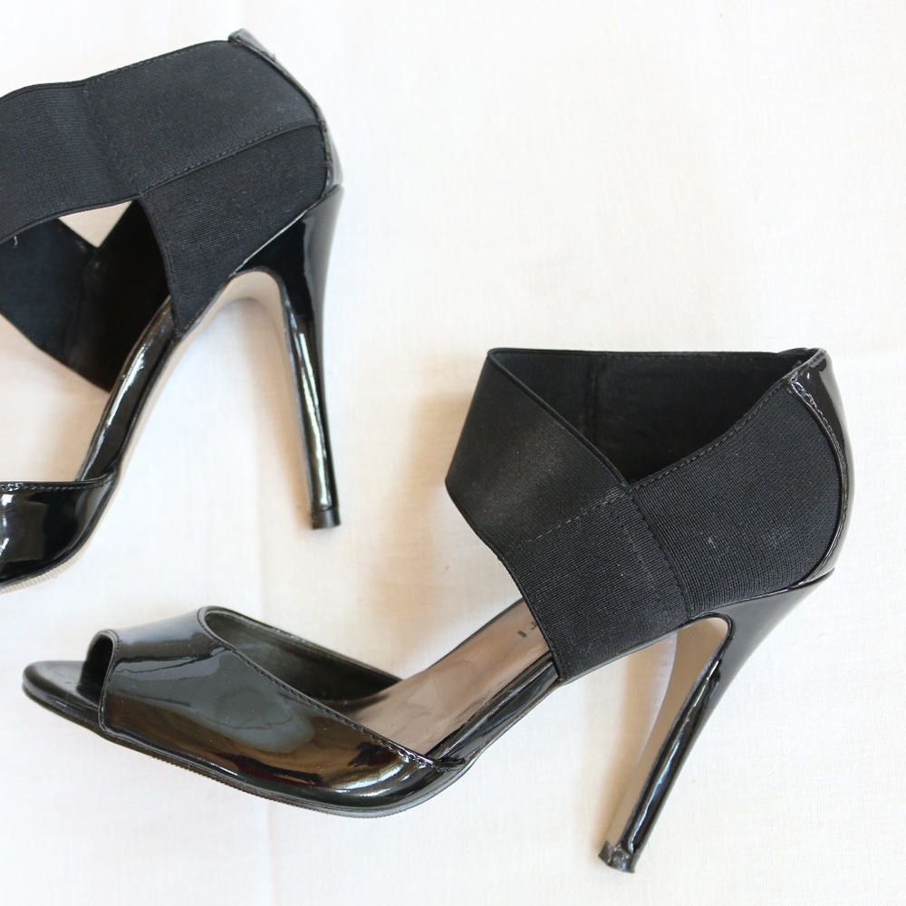 Madden Girl 7.5 Black Patent & Elastic High Heels